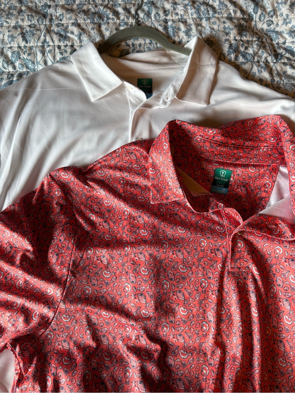 Men’s Red Paisley Short Sleeve Button-Down Shirt